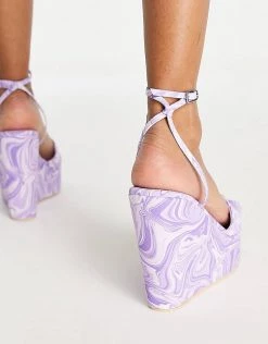 Cheapest 🛒 Public Desire Wide Fit Kempton Wedge Heeled 🩴 Sandals In Lilac Swirl Print For Women 👏 -Outlet Women's Public Desire Store unnamed file 1497