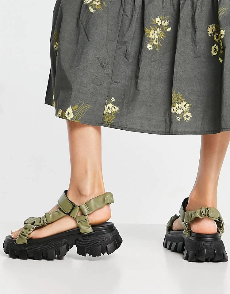 Brand new โญ Public Desire Wide Fit Expectation Chunky ๐ฉด Sandals In Olive For Women ๐ฅ 6 Brand new โญ Public Desire Wide Fit Expectation Chunky ๐ฉด Sandals In Olive For Women ๐ฅ - Image 4