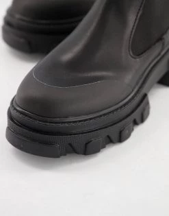 Cheapest 🔔 Public Desire Boston Chunky Chelsea 🥾 Boots In Black For Women 😉 -Outlet Women's Public Desire Store unnamed file 2912