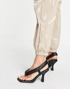 Coupon ✨ Public Desire Alina Padded Toe Post 🩴 Sandals In Black For Women ✔️ -Outlet Women's Public Desire Store unnamed file 2967