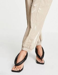 Coupon ✨ Public Desire Alina Padded Toe Post 🩴 Sandals In Black For Women ✔️ -Outlet Women's Public Desire Store unnamed file 2968