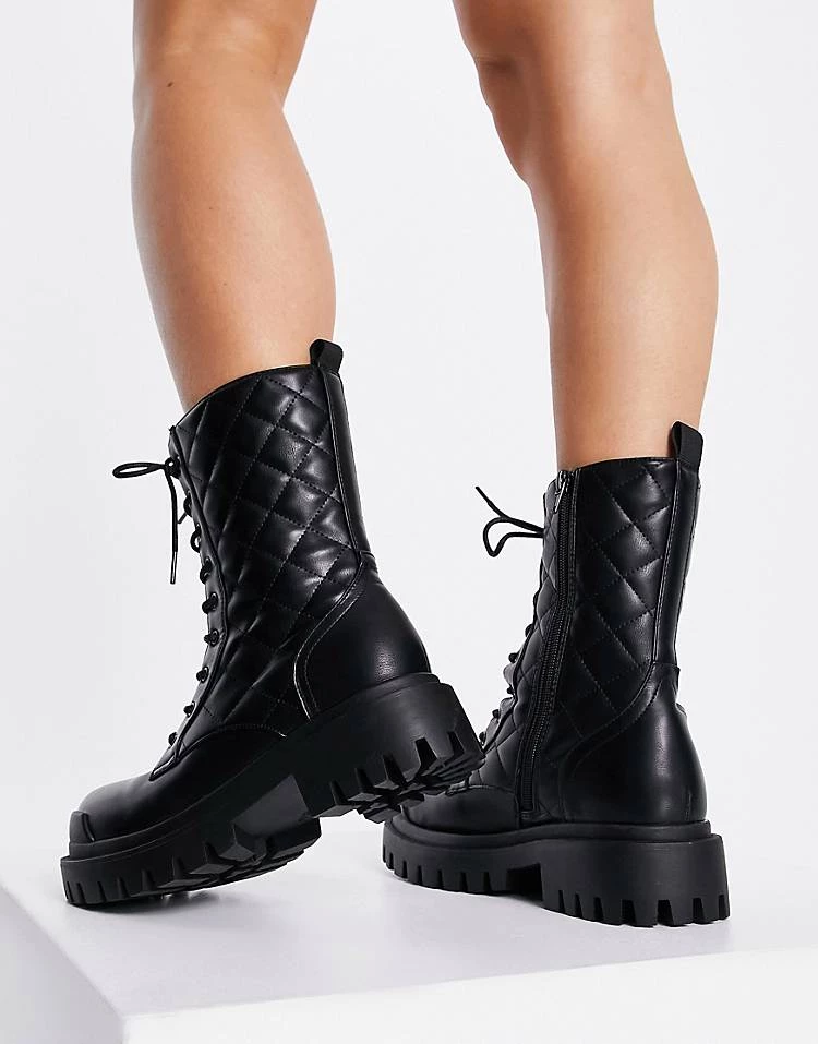 Best Pirce ✨ Public Desire Outstanding Chunky Flat Ankle 🥾 Boots In Black For Women 😍 7 Best Pirce ✨ Public Desire Outstanding Chunky Flat Ankle 🥾 Boots In Black For Women 😍 - Image 5