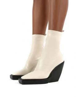 Best Pirce 🌟 Public Desire Rae Pull On 🥾 Boots With Metal Detail In Bone For Women ⌛