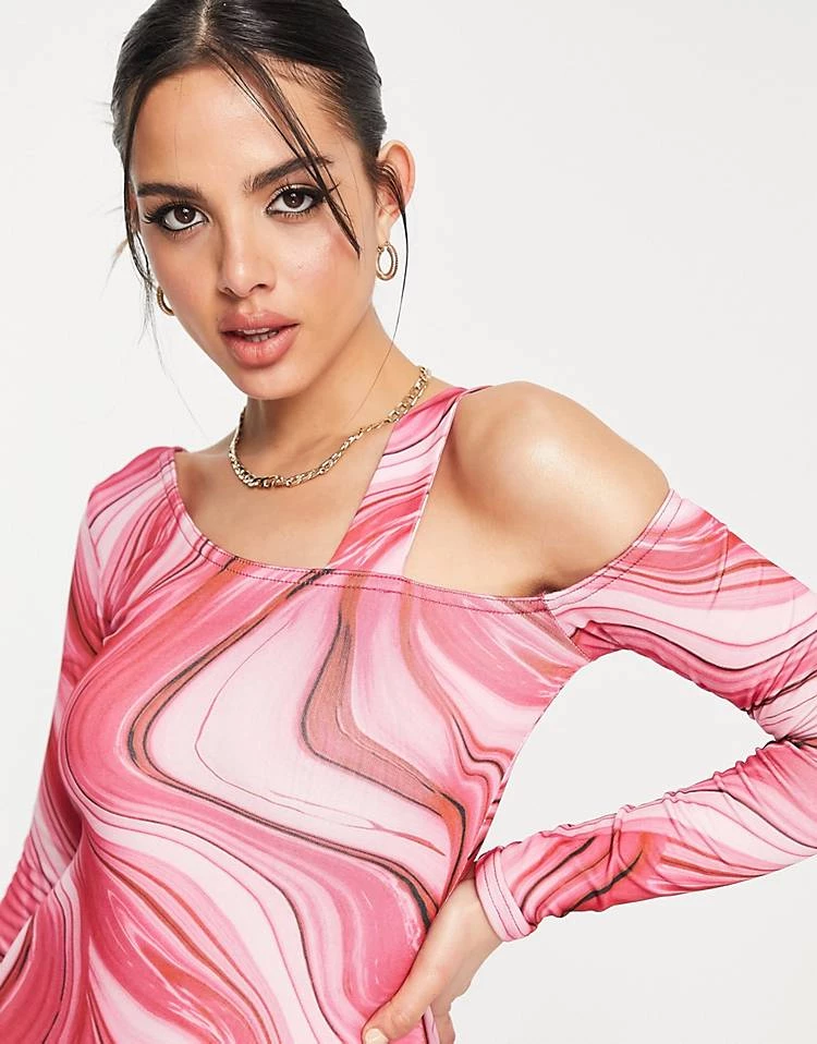 Wholesale ๐ Public Desire Double Layer Slinky Cold Shoulder Midi ๐ Dress In Fuschia Swirl For Women ๐ 6 Wholesale ๐ Public Desire Double Layer Slinky Cold Shoulder Midi ๐ Dress In Fuschia Swirl For Women ๐ - Image 4